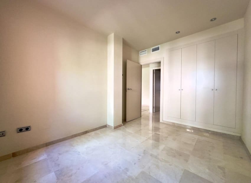 Apartamento de 1 habitación en Los Alcázares en venta con piscina - 129.000 € (Ref: 9784528)