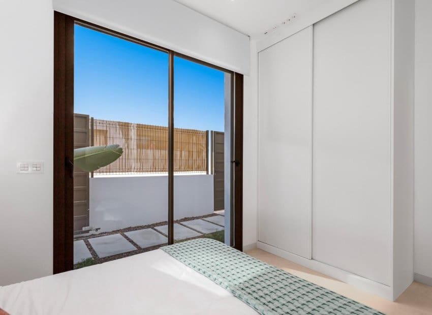 3 quarto Moradia para venda em Los Alcazares com piscina - 565 000 € (Ref: 9784531)