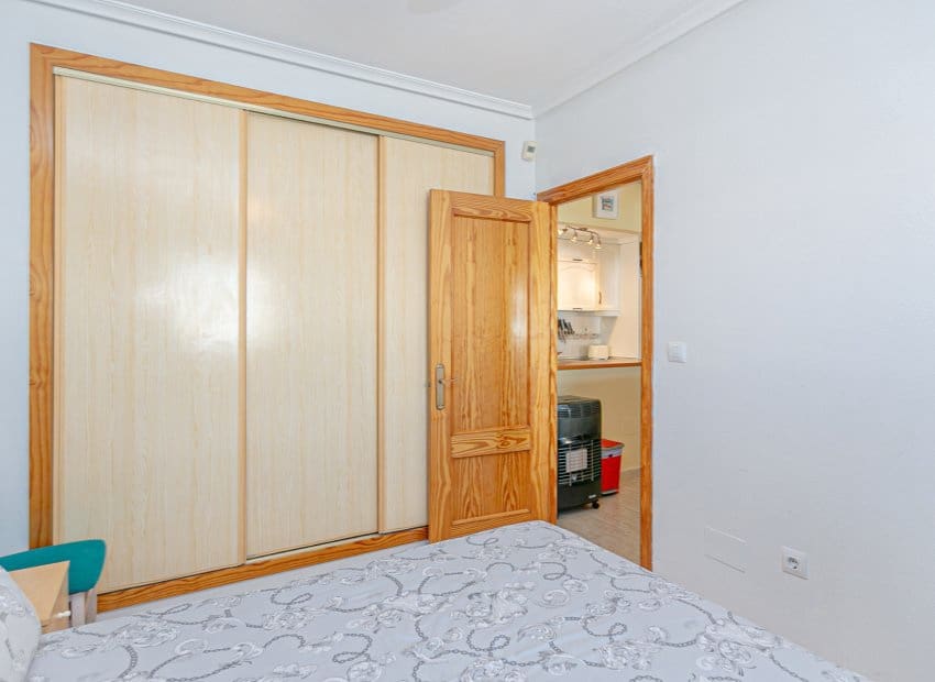 3 sypialnia Apartament na sprzedaż w Playa Flamenca z basenem - 219 000 € (Ref: 9787987)