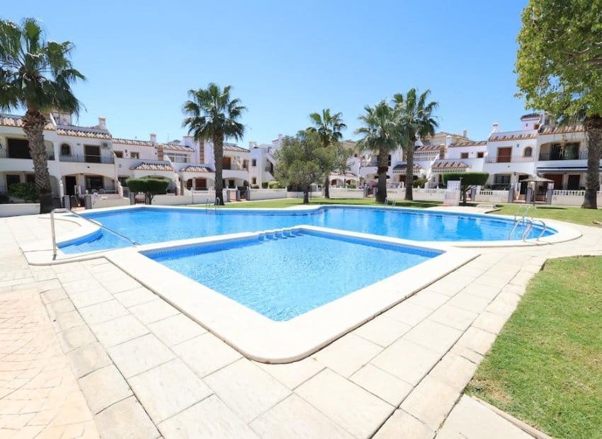 2 quarto Apartamento para venda em Orihuela Costa com piscina - 179 000 € (Ref: 9788715)