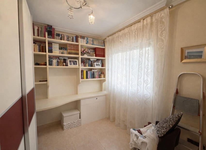 2 soverom Leilighet til salgs i Torrevieja - € 165 000 (Ref: 9788716)