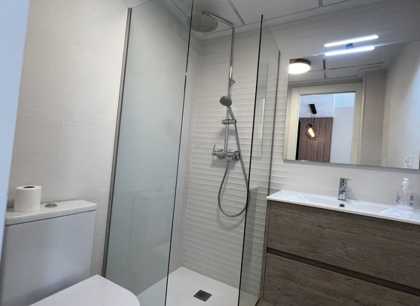 Apartamento de 2 habitaciones en San Pedro del Pinatar en venta con piscina - 234.000 € (Ref: 9788717)