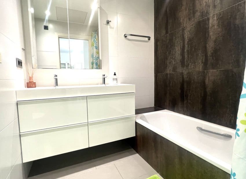 2 slaapkamer Appartement te koop in La Zenia - € 275.000 (Ref: 9788719)