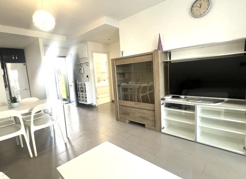 2 slaapkamer Appartement te koop in La Zenia - € 275.000 (Ref: 9788719)