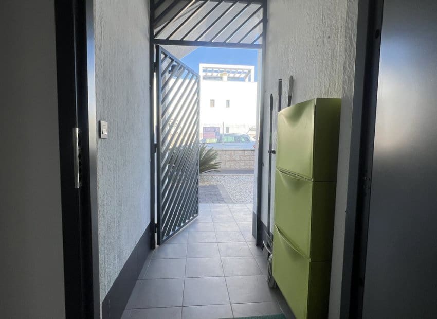 2 slaapkamer Appartement te koop in La Zenia - € 275.000 (Ref: 9788719)