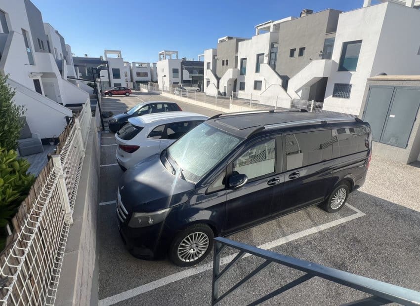 2 slaapkamer Appartement te koop in La Zenia - € 275.000 (Ref: 9788719)