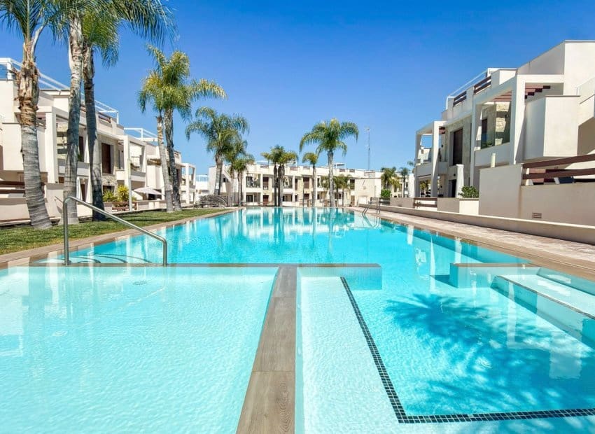 2 soveværelse Lejlighed til salg i Los Balcones med swimmingpool - € 312.500 (Ref: 9795095)