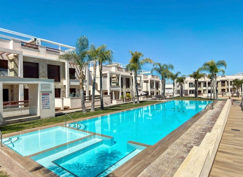 2 soveværelse Lejlighed til salg i Los Balcones med swimmingpool - € 312.500 (Ref: 9795095)