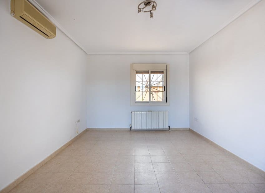 5 quarto Moradia para venda em Benijofar com piscina - 449 900 € (Ref: 9795097)