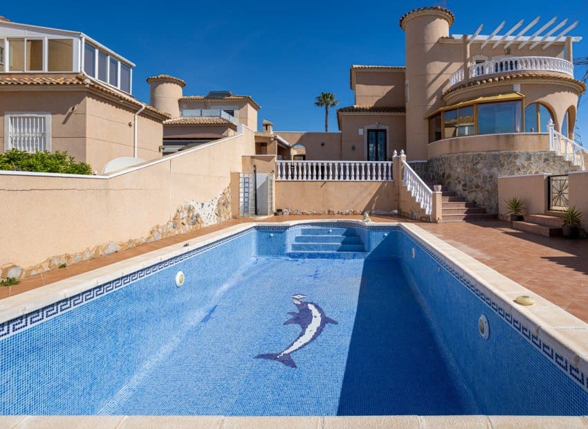 5 quarto Moradia para venda em Benijofar com piscina - 449 900 € (Ref: 9795097)