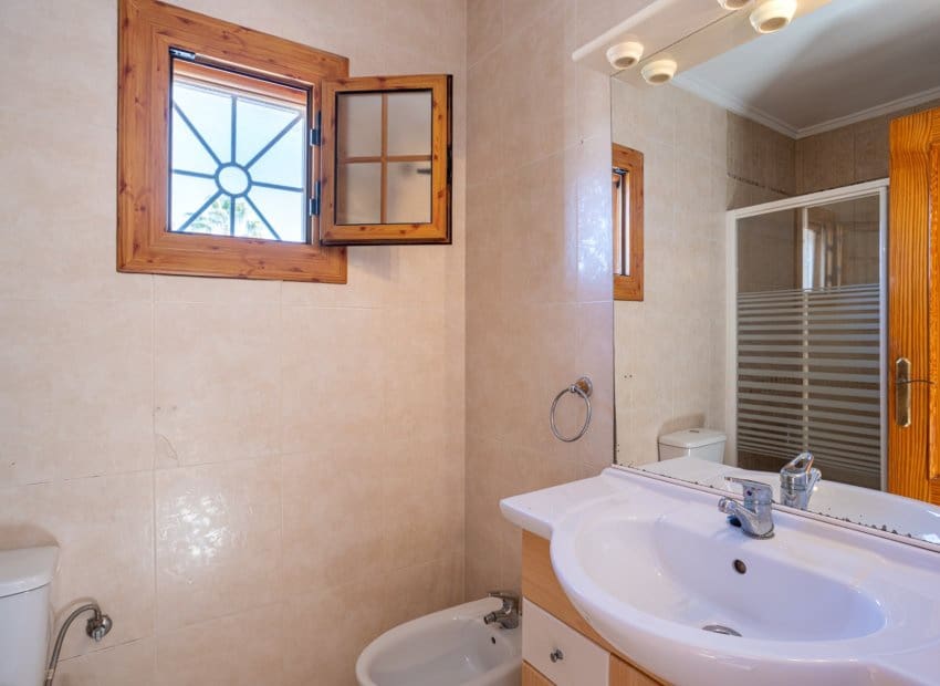 5 quarto Moradia para venda em Benijofar com piscina - 449 900 € (Ref: 9795097)