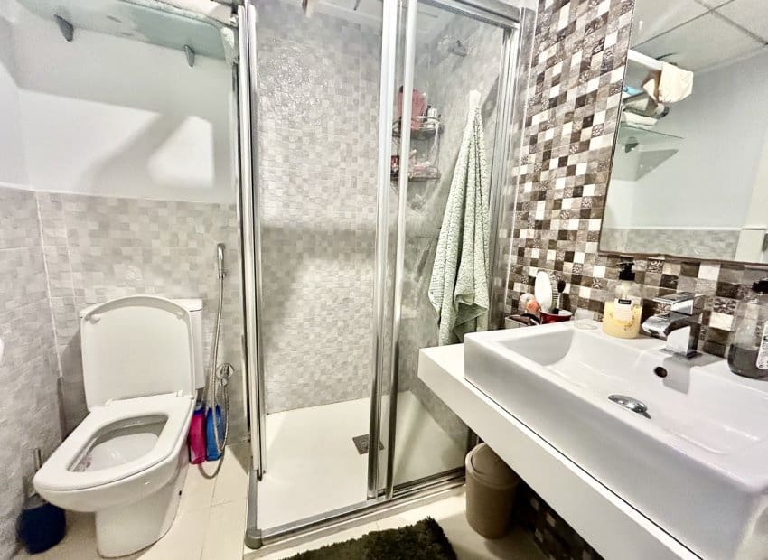 2 soverom Leilighet til salgs i Punta Prima med svømmebasseng - € 240 000 (Ref: 9795099)