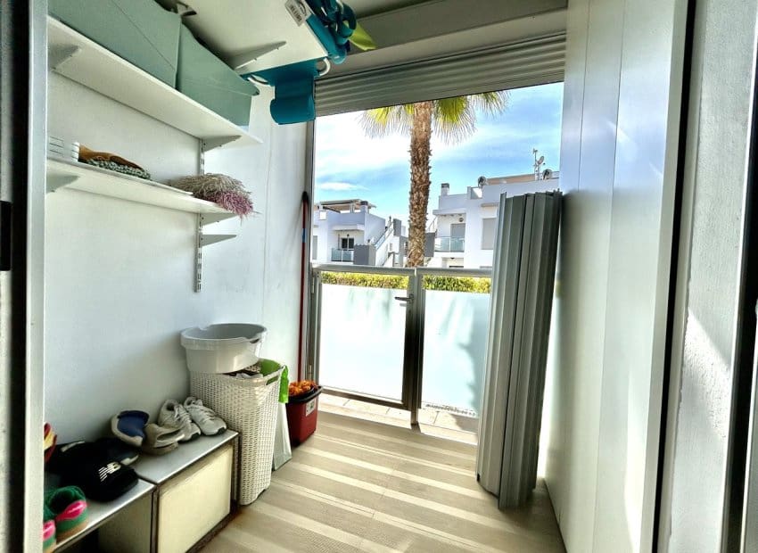 2 soverom Leilighet til salgs i Punta Prima med svømmebasseng - € 240 000 (Ref: 9795099)