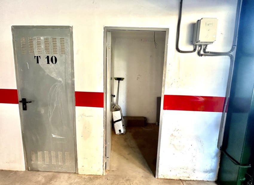 2 Zimmer Apartment zu verkaufen in Villamartin mit Pool - 165.000 € (Ref: 9795100)