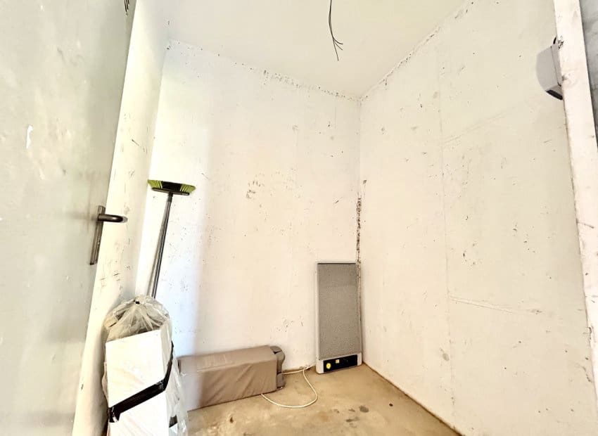 2 Zimmer Apartment zu verkaufen in Villamartin mit Pool - 165.000 € (Ref: 9795100)