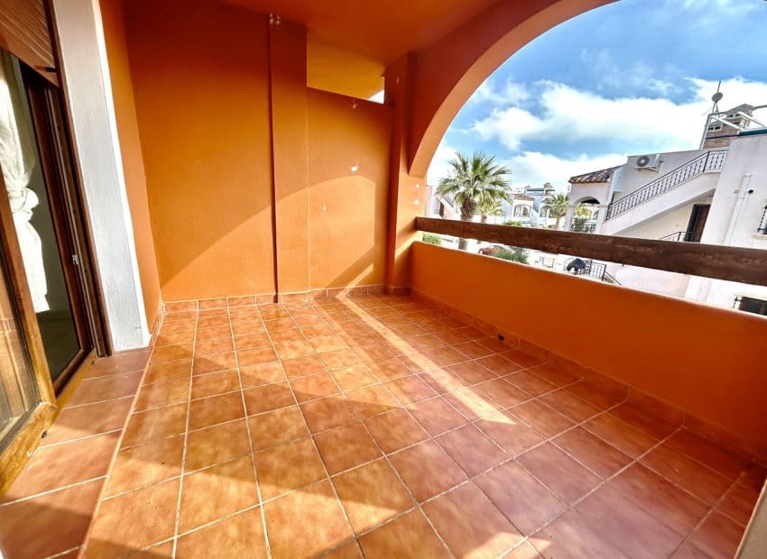 2 Zimmer Apartment zu verkaufen in Villamartin mit Pool - 165.000 € (Ref: 9795100)