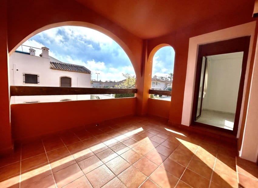 2 Zimmer Apartment zu verkaufen in Villamartin mit Pool - 165.000 € (Ref: 9795100)