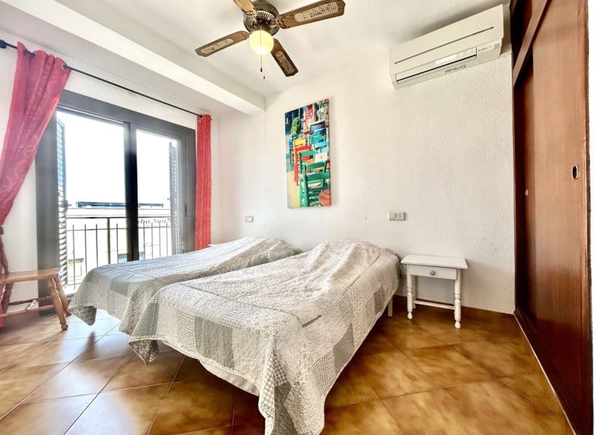 2 soverom Leilighet til salgs i Cabo Roig med svømmebasseng - € 205 000 (Ref: 9795101)