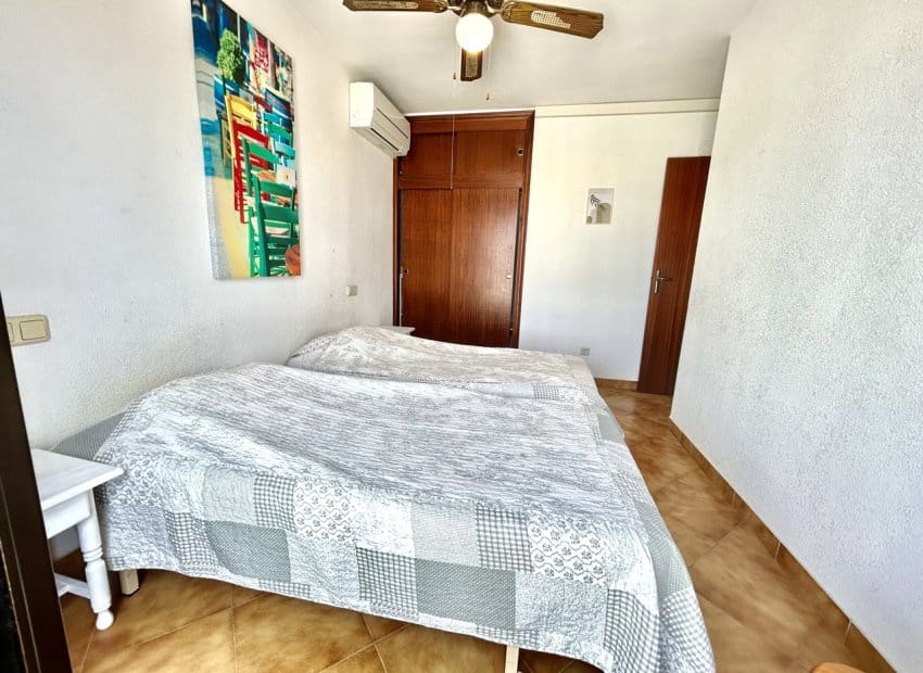 2 soverom Leilighet til salgs i Cabo Roig med svømmebasseng - € 205 000 (Ref: 9795101)