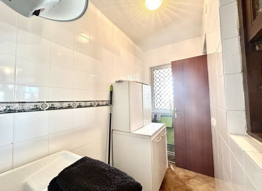 2 soverom Leilighet til salgs i Cabo Roig med svømmebasseng - € 205 000 (Ref: 9795101)