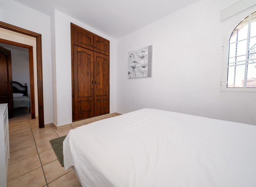 3 Zimmer Villa zu verkaufen in Playa Flamenca mit Pool - 269.950 € (Ref: 9795102)