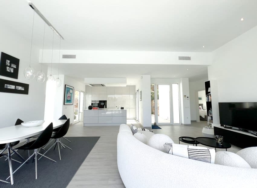 3 quarto Moradia para venda em Dehesa de Campoamor com piscina - 990 000 € (Ref: 9797613)