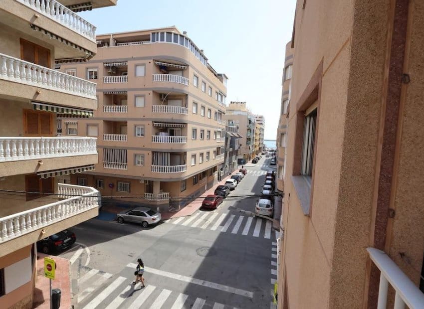 3 Zimmer Apartment zu verkaufen in Torrevieja - 160.000 € (Ref: 9797615)