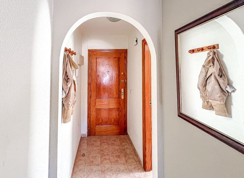 2 soveværelse Lejlighed til salg i Torrevieja med swimmingpool - € 139.500 (Ref: 9797617)