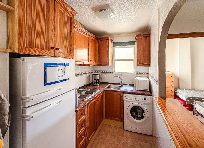 2 soveværelse Lejlighed til salg i Torrevieja med swimmingpool - € 139.500 (Ref: 9797617)