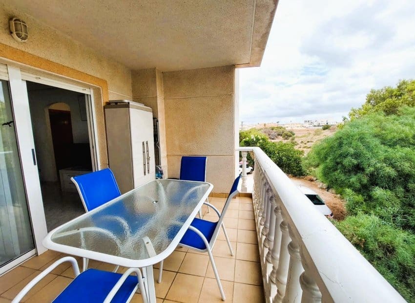 2 bedroom Apartment for sale in Playa Flamenca with pool - € 179,000 (Ref: 9797618)