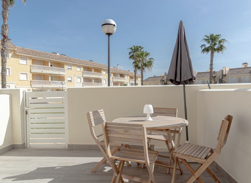 2 soveværelse Byhus til salg i Orihuela Costa med swimmingpool - € 219.000 (Ref: 9797619)