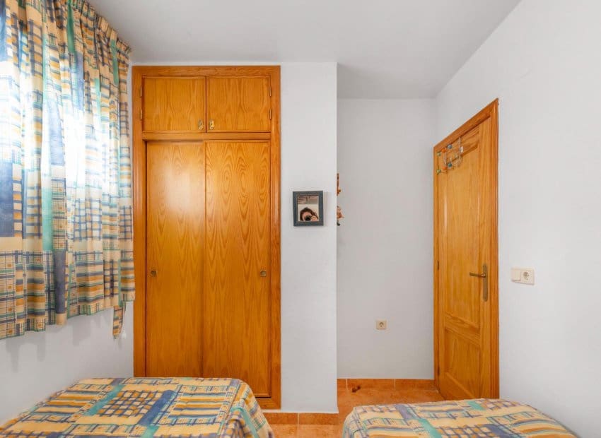 2 sovrum Lägenhet till salu i Torrevieja med pool - 134 900 € (Ref: 9799979)