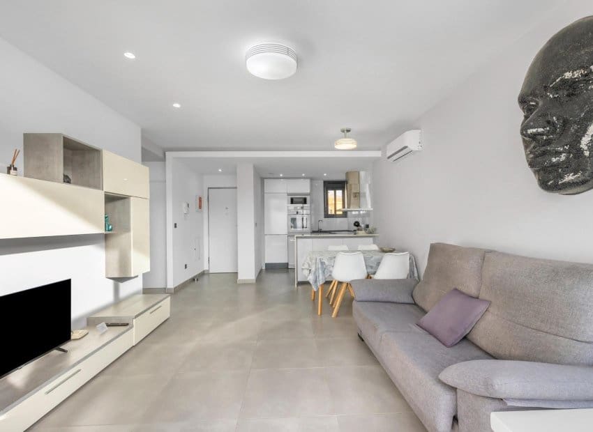 2 sypialnia Apartament na sprzedaż w Punta Prima z basenem - 269 900 € (Ref: 9799980)