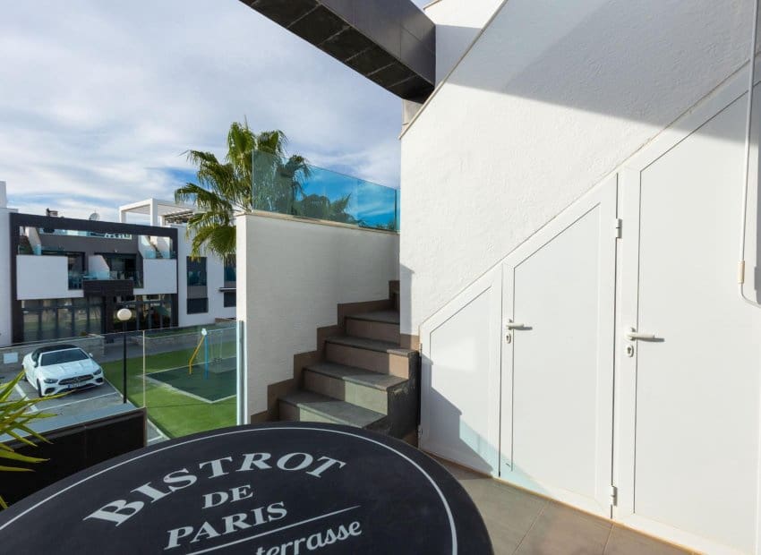 2 sypialnia Apartament na sprzedaż w Punta Prima z basenem - 269 900 € (Ref: 9799980)