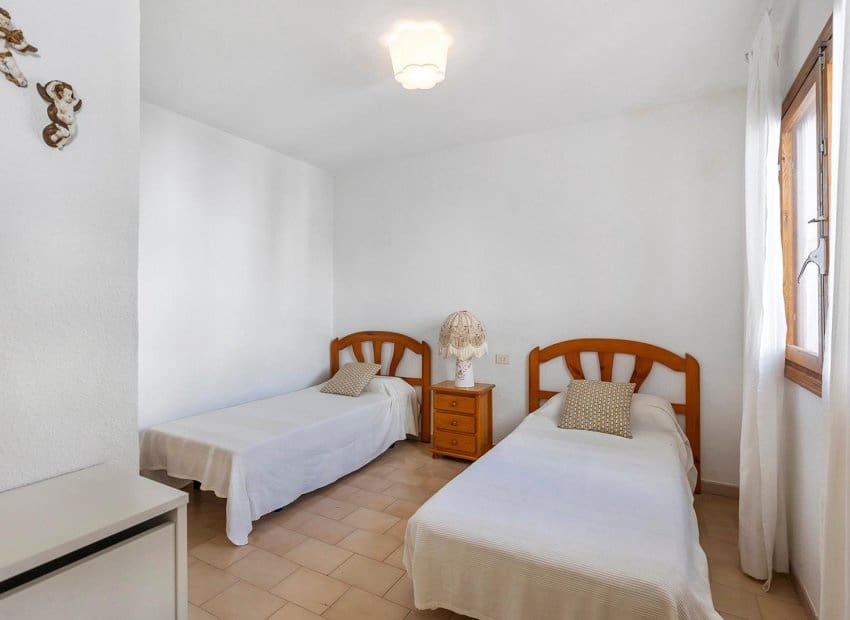 6 camera da letto Casa in vendita in Torrevieja con piscina - 179.000 € (Rif: 9799981)