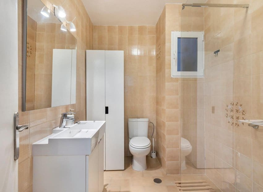 6 camera da letto Casa in vendita in Torrevieja con piscina - 179.000 € (Rif: 9799981)