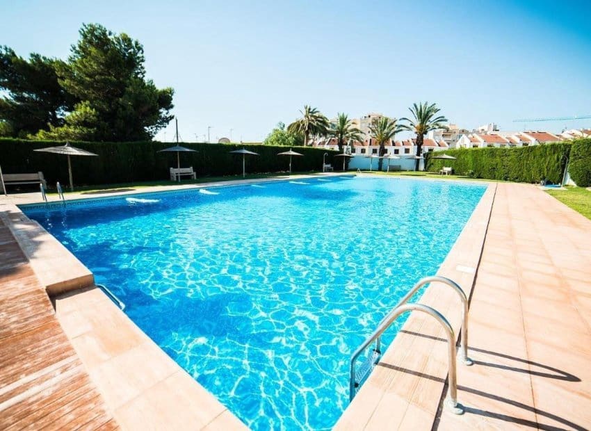 6 camera da letto Casa in vendita in Torrevieja con piscina - 179.000 € (Rif: 9799981)