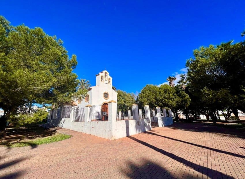 6 camera da letto Casa in vendita in Torrevieja con piscina - 179.000 € (Rif: 9799981)