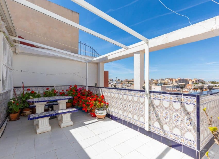 3 slaapkamer Appartement te koop in Torrevieja - € 181.000 (Ref: 9800063)