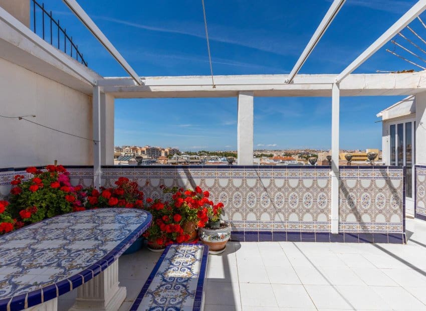 3 slaapkamer Appartement te koop in Torrevieja - € 181.000 (Ref: 9800063)