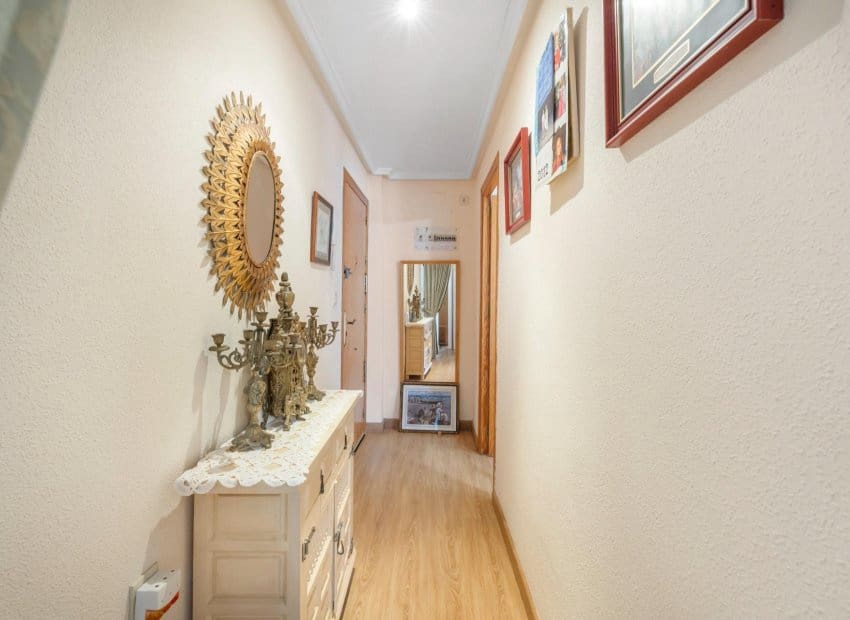 3 slaapkamer Appartement te koop in Torrevieja - € 181.000 (Ref: 9800063)