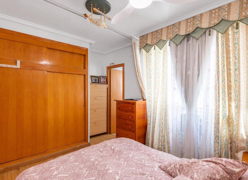 3 slaapkamer Appartement te koop in Torrevieja - € 181.000 (Ref: 9800063)