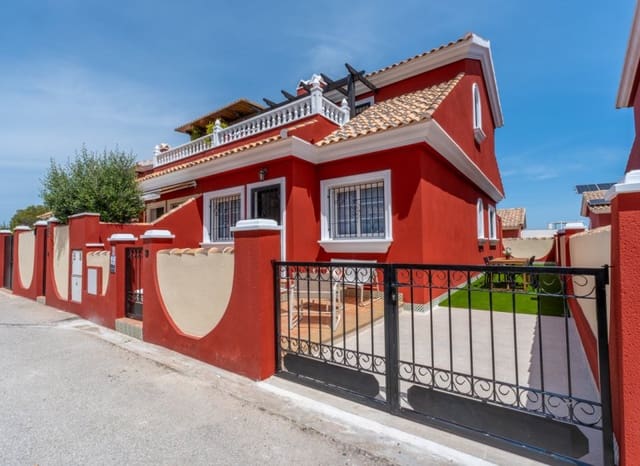 3 sovrum Hus till salu i Villamartin, Orihuela med pool - 269 800 € (Ref: 9800068)