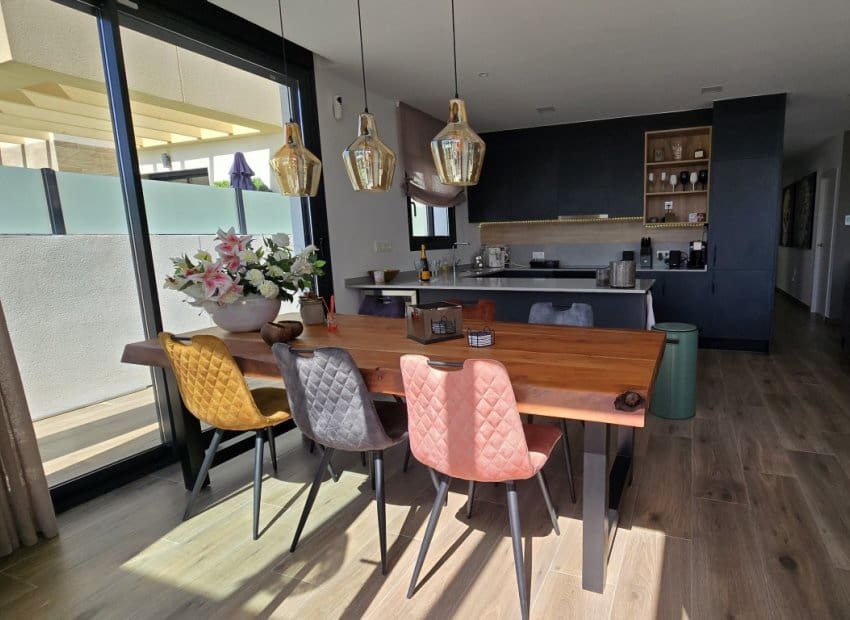 3 soverom Villa til salgs i Los Montesinos med svømmebasseng - € 520 000 (Ref: 9800744)