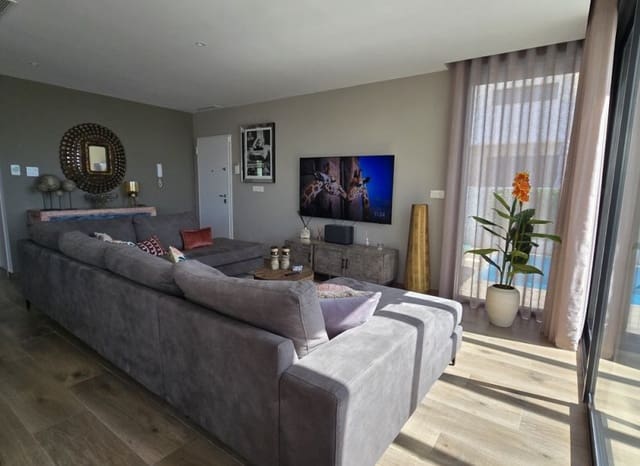 3 soverom Villa til salgs i Los Montesinos med svømmebasseng - € 520 000 (Ref: 9800744)