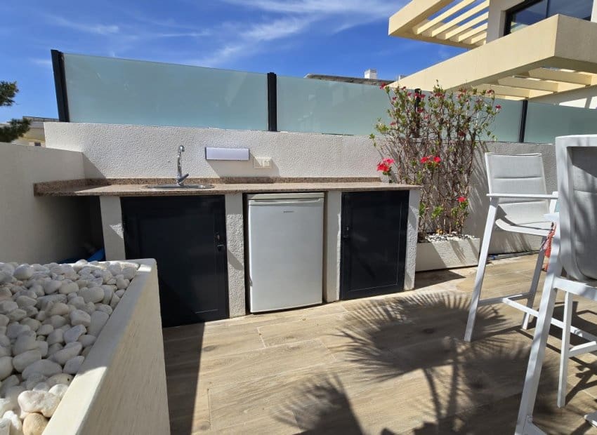 3 soverom Villa til salgs i Los Montesinos med svømmebasseng - € 520 000 (Ref: 9800744)