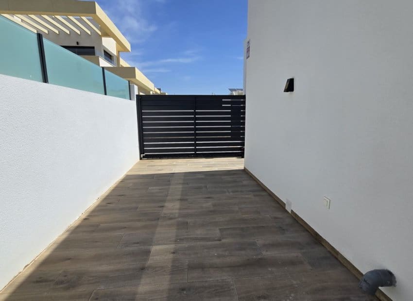 3 soverom Villa til salgs i Los Montesinos med svømmebasseng - € 520 000 (Ref: 9800744)