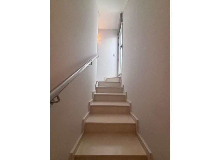 Chalet de 5 habitaciones en Villamartin en venta con piscina - 699.000 € (Ref: 9800747)