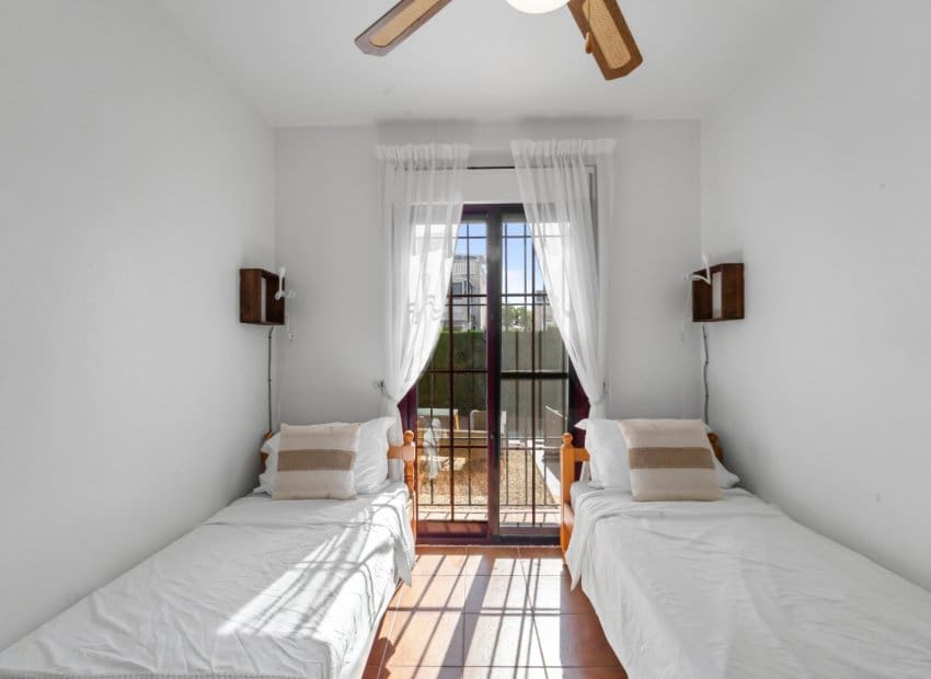 2 sovrum Lägenhet till salu i Torrevieja med pool - 154 900 € (Ref: 9800748)