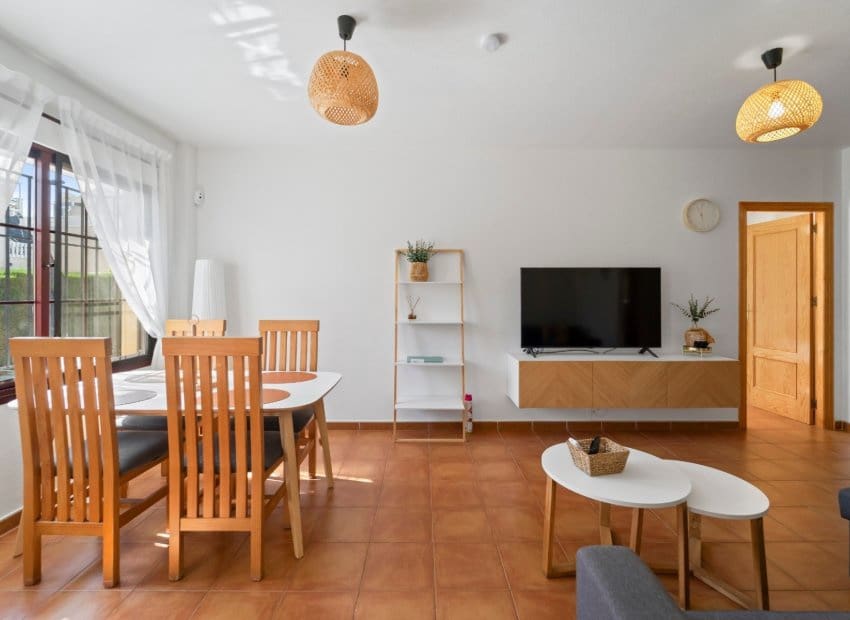 2 sovrum Lägenhet till salu i Torrevieja med pool - 154 900 € (Ref: 9800748)